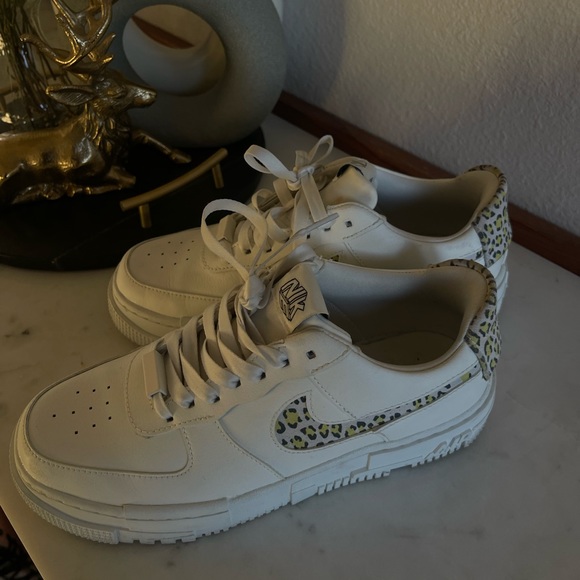 Nike Air forces - Picture 2 of 3